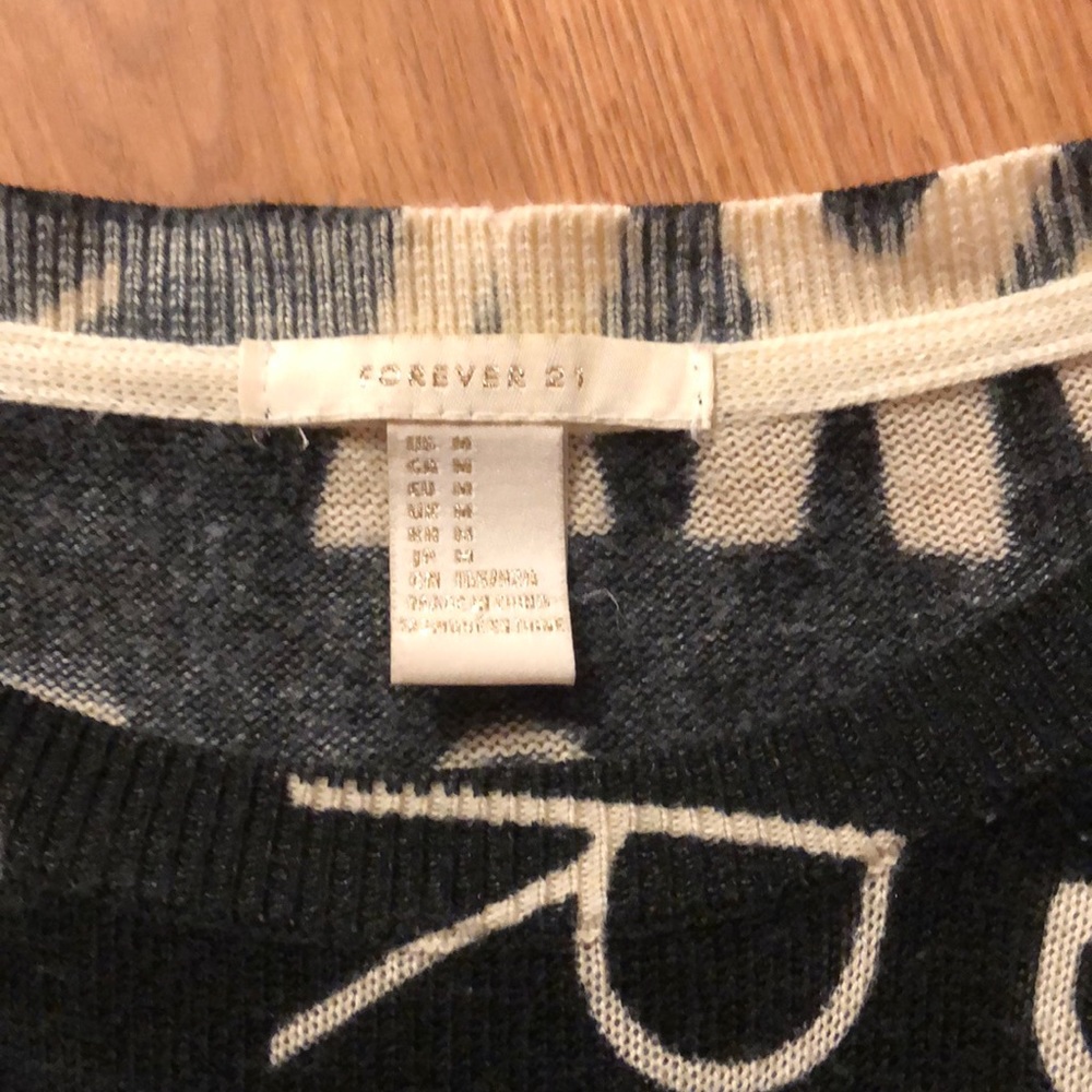 Black and Cream Forever 21 Sweater - Picture 3 of 8